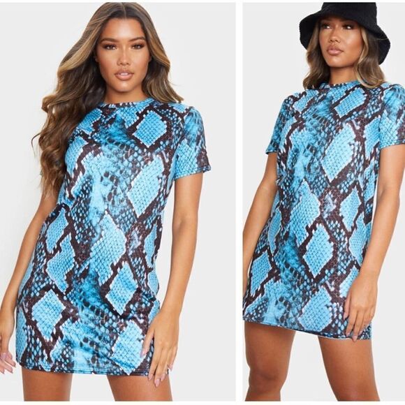 PrettyLittleThing Turquoise Snake Print Short Sleeve T Shirt Mini Dress - Picture 1 of 9